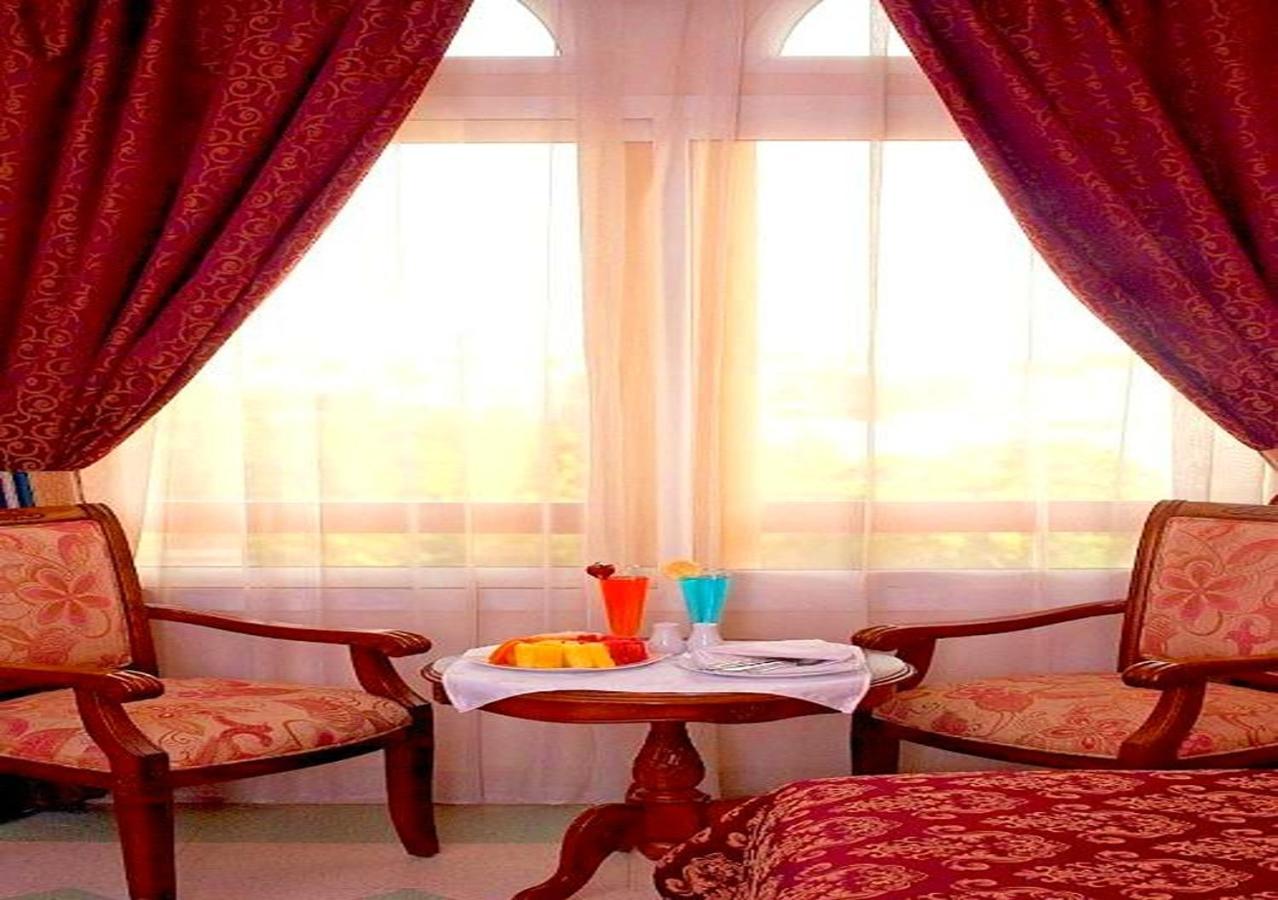 Safeer Hotel Suites Muscat Exterior photo